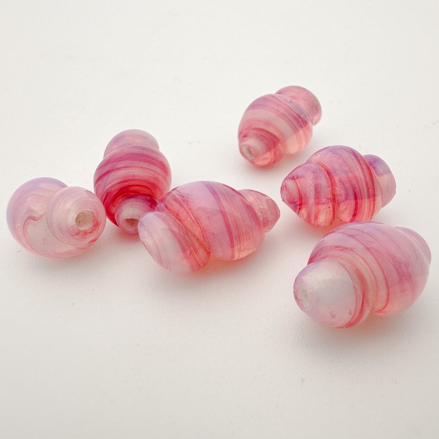 Candy Swirl Handcrafted Vintage Japanese Glass Bead - 6 pcs. (Z1024)