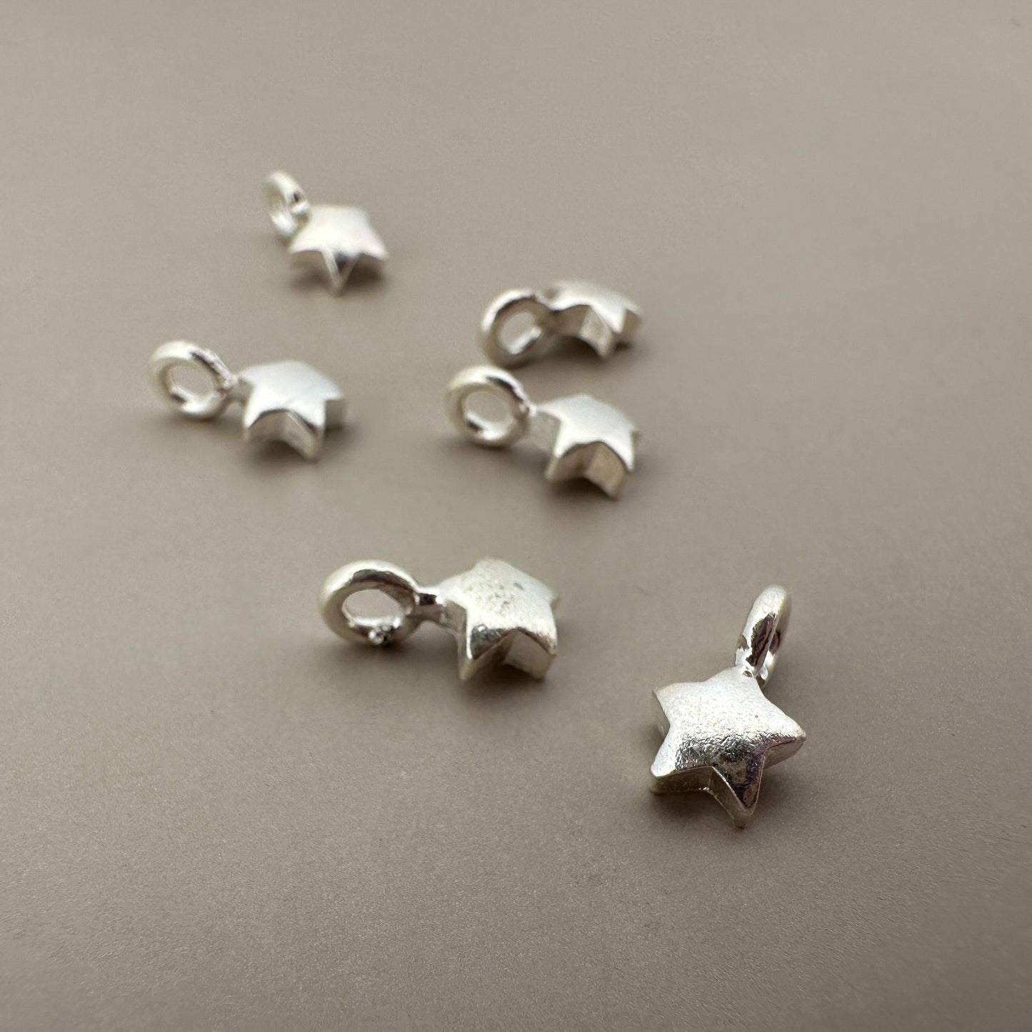 Thai Silver Star 6mm Charm - 1 pc. (M1942)-The Bead Gallery Honolulu