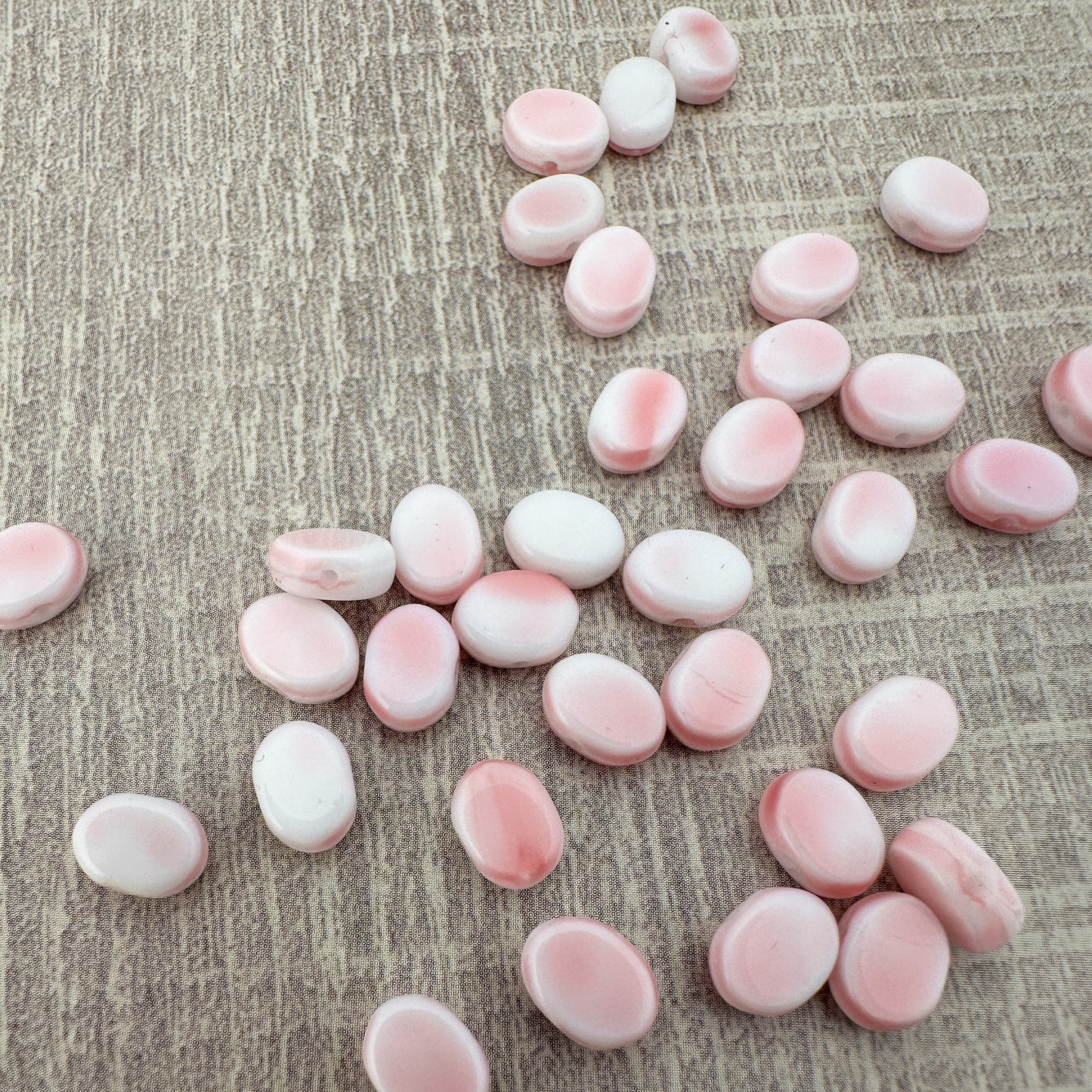 Vintage German 6x8mm Pink and White Flat Oval Glass Bead - 4 pcs. (Z302)