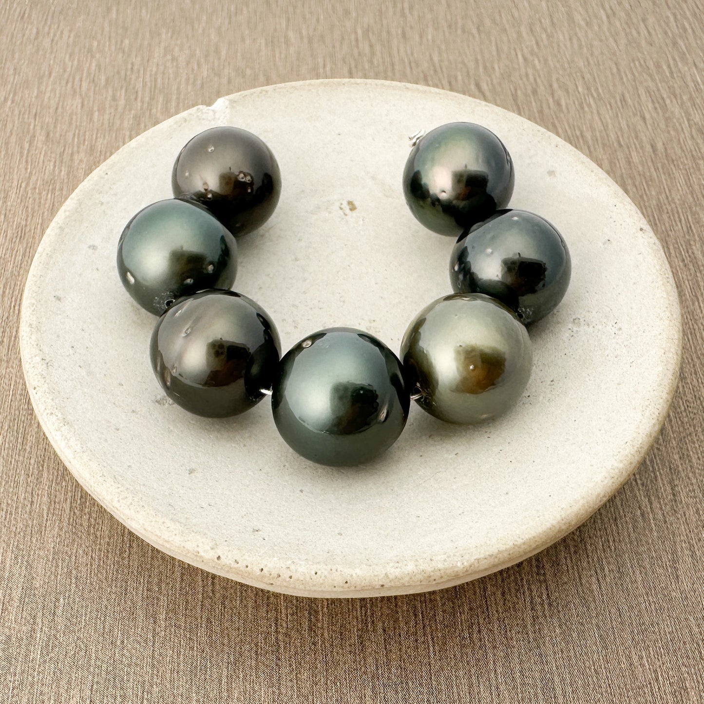 Tahitian Pearl Mixed Shape Medium Luster - 7 pcs. (P3260)