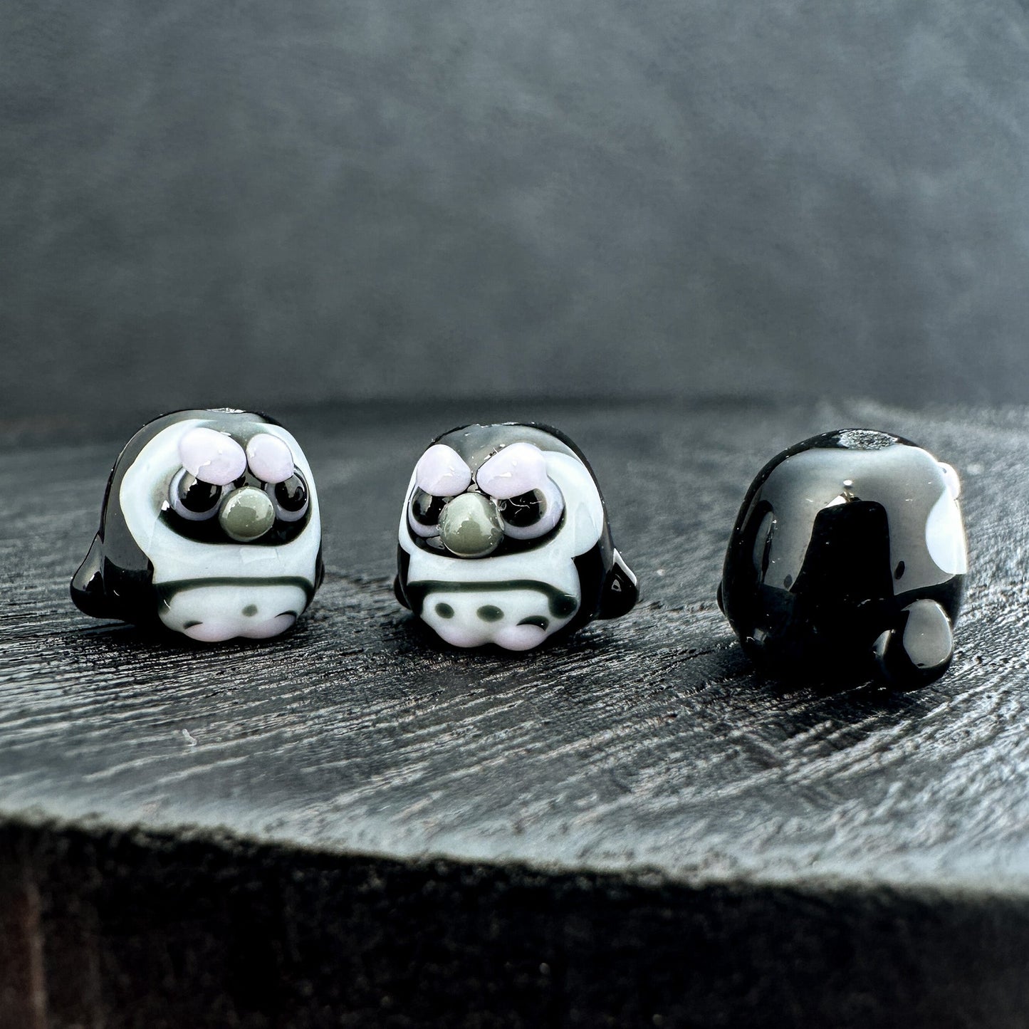 Chibi Handmade Glass Beads - Cape Penguin Ball (LB270)