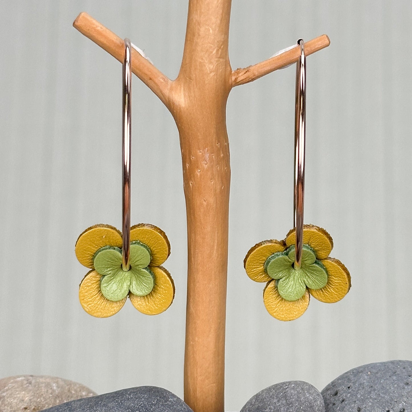 Leather Flower Earrings - 1 pair (J238)