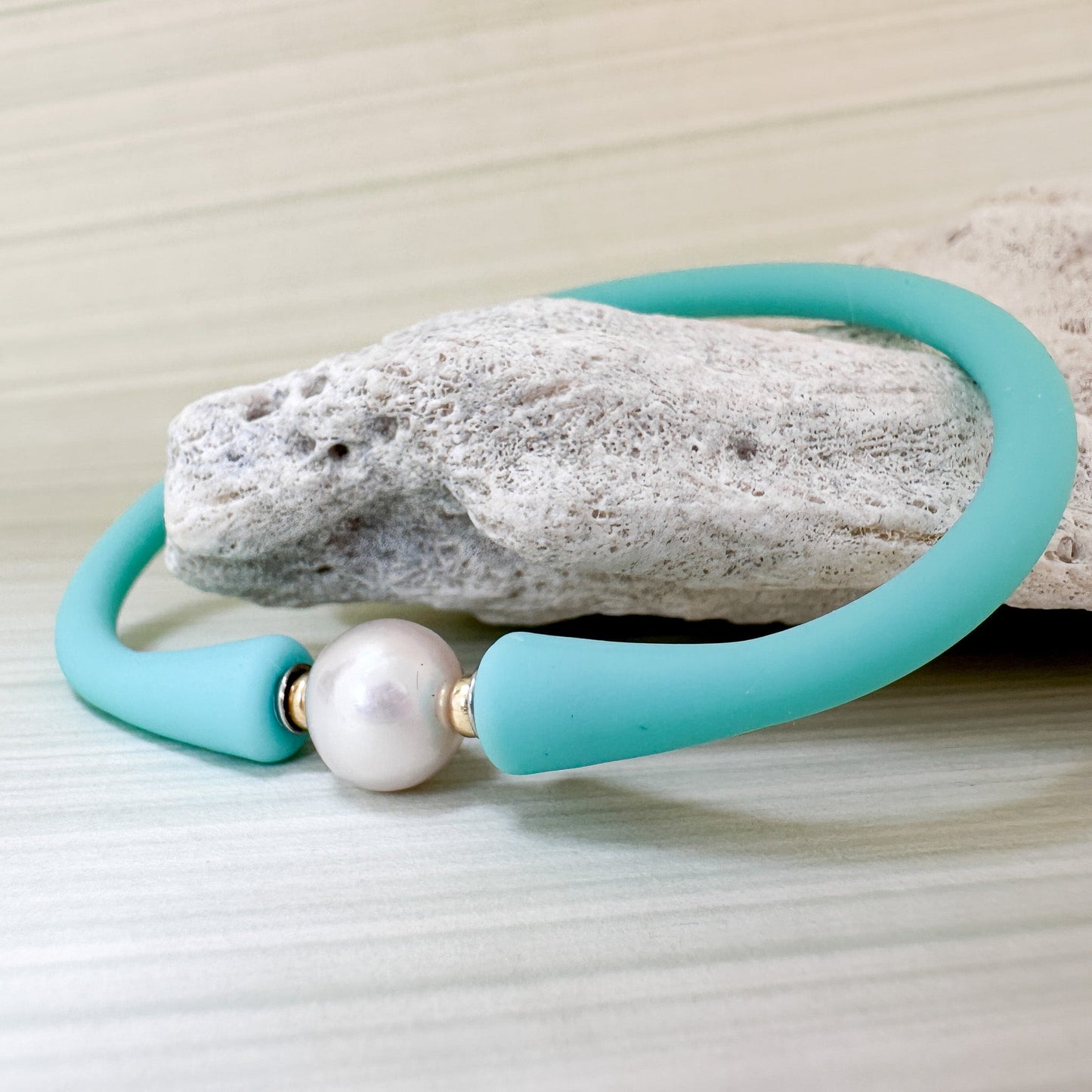 Summer Splash Pearl Bracelet (J236)