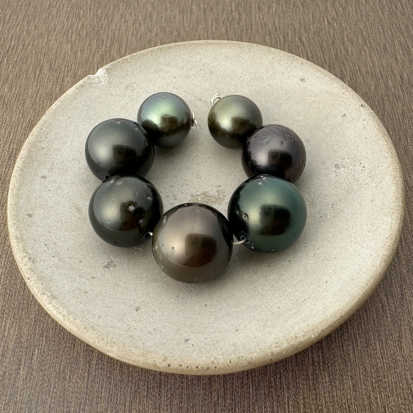 Tahitian Pearl Mixed Shape Medium Luster - 7 pcs. (P3260)