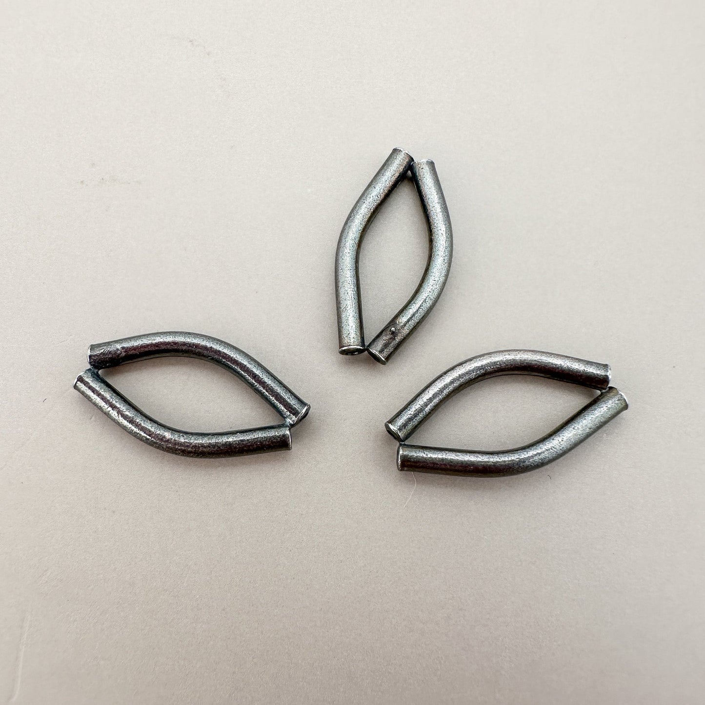 Twist 9.5x17mm Oxidized Thai Silver Link  - 1 pc. (M1863)